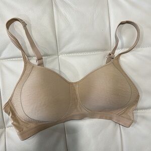 Hanes bra size L
